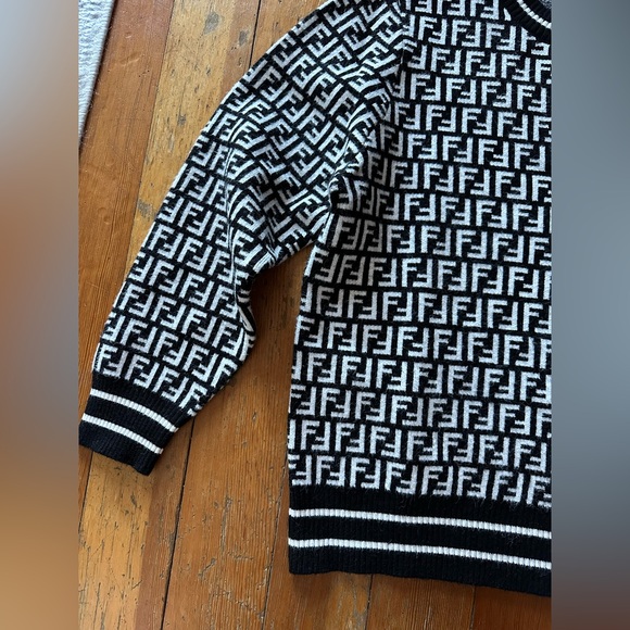 Black and White Sweater - Picture 2 of 5